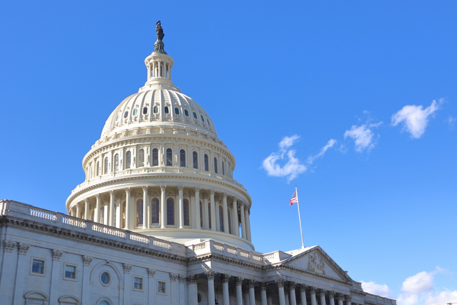 AOIP Visits Congress, Discusses Benefits of Jobs Act 4.0